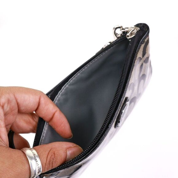 NWT Coach Coated Signature Wristlet in Black White - Picture 8 of 9